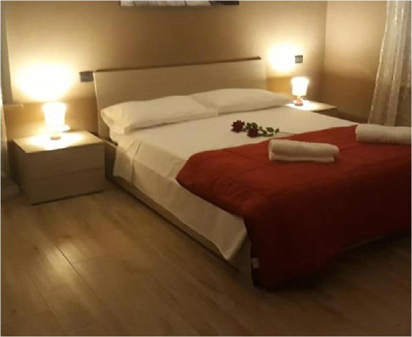 Hotel Elena 1 Self Check-In ปาร์มา ภายนอก รูปภาพ
